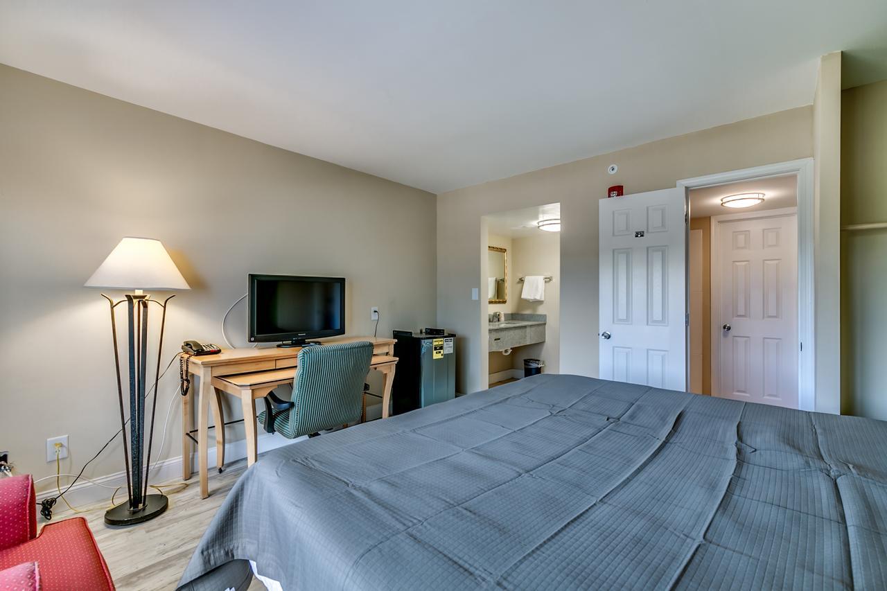 Beachcomber Inn & Suites マートルビーチ エクステリア 写真